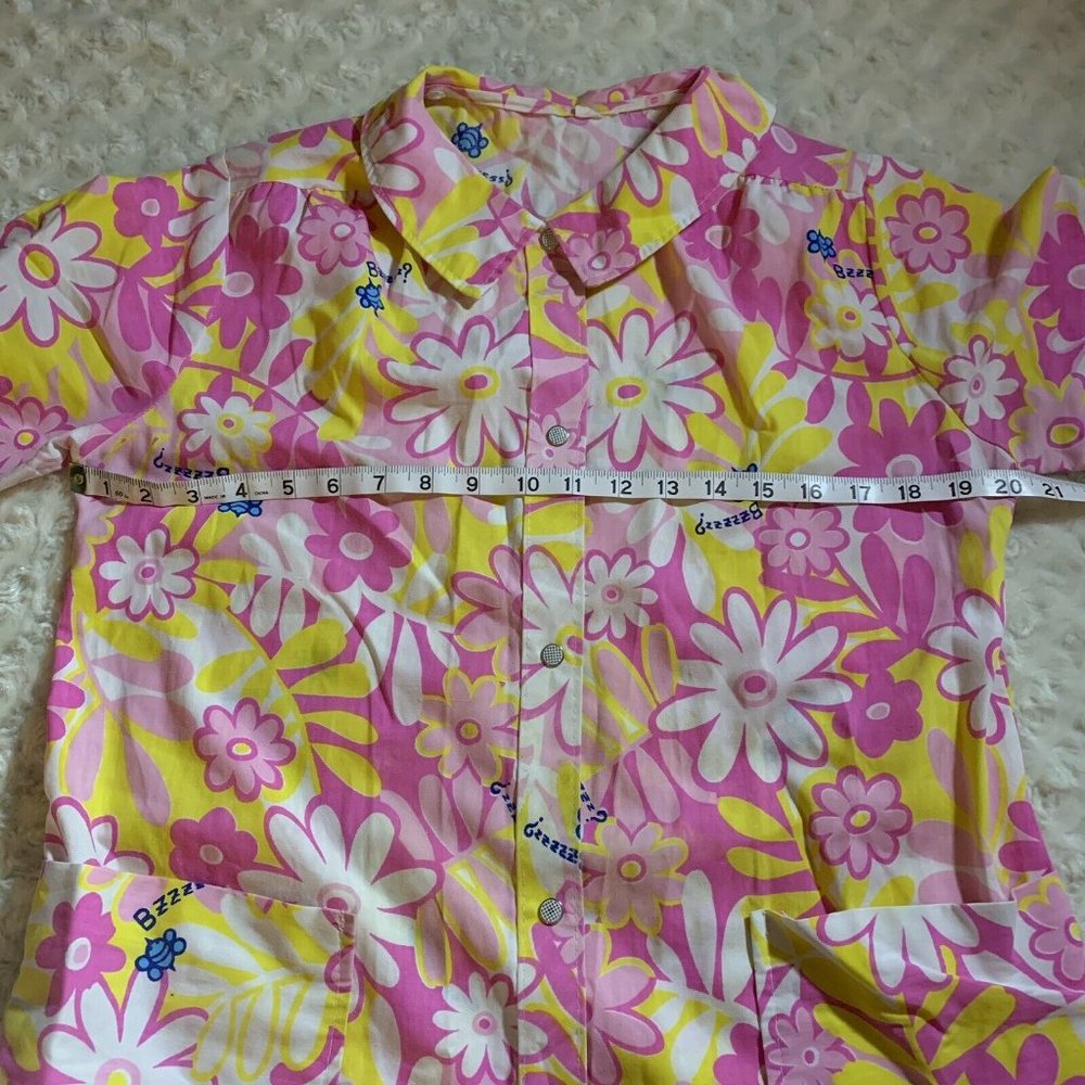 Bees Ladies Snap Front House Coat Yellow Pink Flowers Floral Vintage - Picture 7 of 9